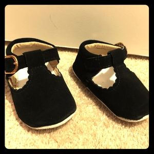 Black suede baby girl shoes